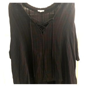 Black trendy top